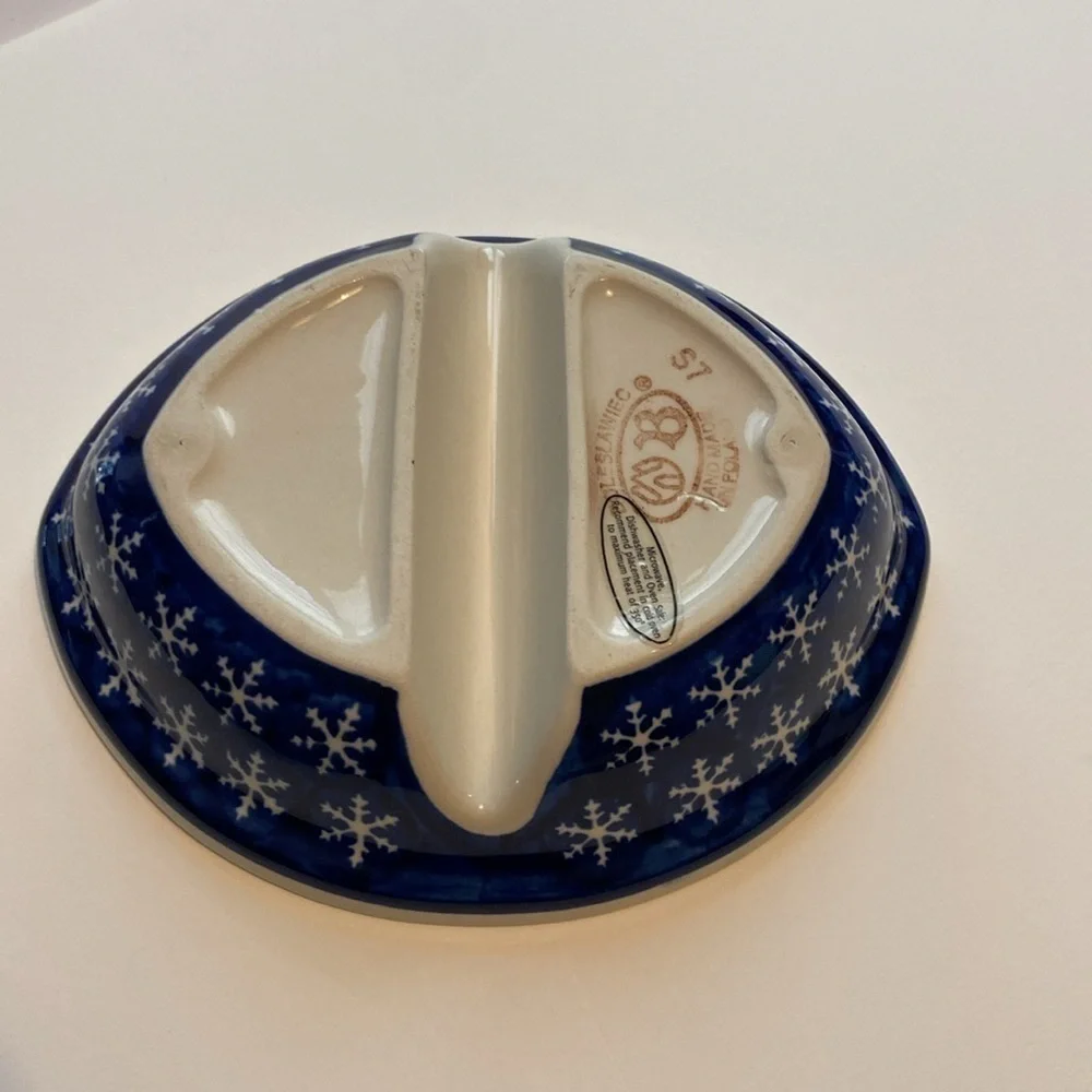 Boleslawiec divided ceramic serving dish snowflake pattern handmade in Poland S7